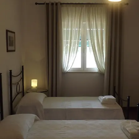 Apollonia 3*