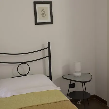 Apollonia Bed & Breakfast