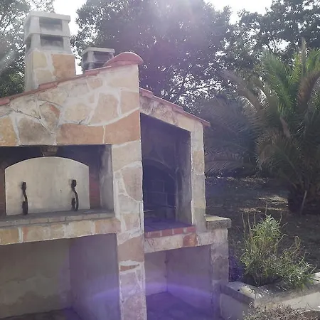 Apollonia Bed & Breakfast