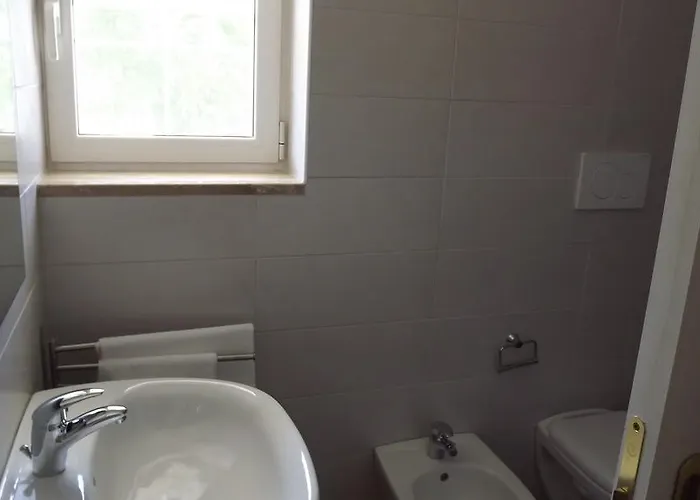 Alojamento de Acomodação e Pequeno-almoço Apollonia 3*